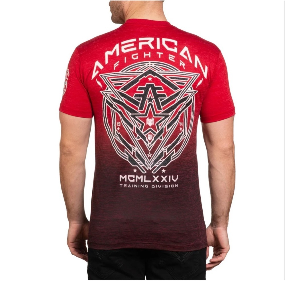 American Fighter Graphic Tee Size Large NWT Trendy Streetwear Shirt